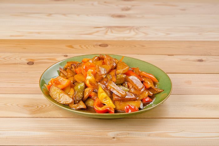 одон улан удэ китайская кухня меню. ragu s baklazhanami. одон улан удэ китайская кухня меню фото. одон улан удэ китайская кухня меню-ragu s baklazhanami. картинка одон улан удэ китайская кухня меню. картинка ragu s baklazhanami. Баклажаны, свинина, перец, лук.