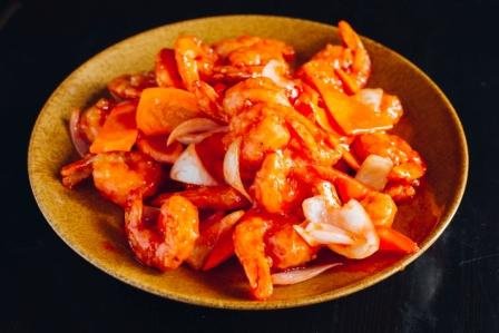 одон улан удэ китайская кухня меню. krevetki v ks souse. одон улан удэ китайская кухня меню фото. одон улан удэ китайская кухня меню-krevetki v ks souse. картинка одон улан удэ китайская кухня меню. картинка krevetki v ks souse. Баклажаны, свинина, перец, лук.